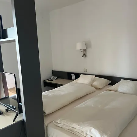Hotel Seefelder Hof 3*